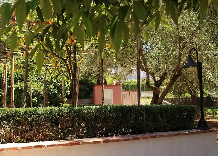 Villa Rosada